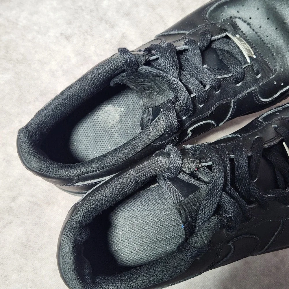 Youth‎ Nike Air Force 1 Low Triple Black Kids Sneakers 5.5Y 314192-009